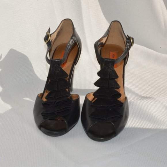 Miz Mooz Sailor Black Leather T-Strap Heels Sz 6.5 - Picture 3 of 12